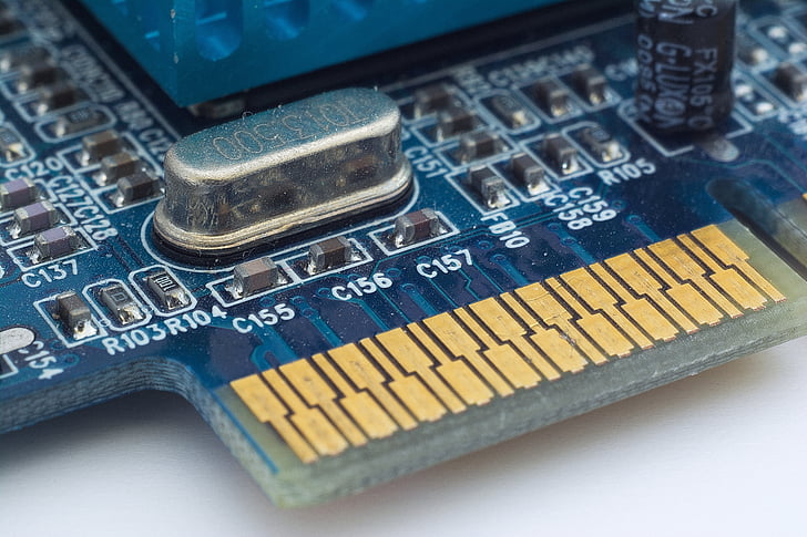 ESP32 的 220V 直驱方案	，AH8650 输出 3.3V/200mA 够用吗？,第1张